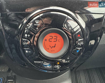 Красный Ниссан Ноут, объемом двигателя 1.2 л и пробегом 22 тыс. км за 12690 $, фото 19 на Automoto.ua