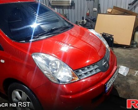Красный Ниссан Ноут, объемом двигателя 1.4 л и пробегом 204 тыс. км за 4800 $, фото 4 на Automoto.ua