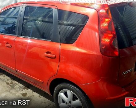 Красный Ниссан Ноут, объемом двигателя 1.4 л и пробегом 204 тыс. км за 4800 $, фото 1 на Automoto.ua