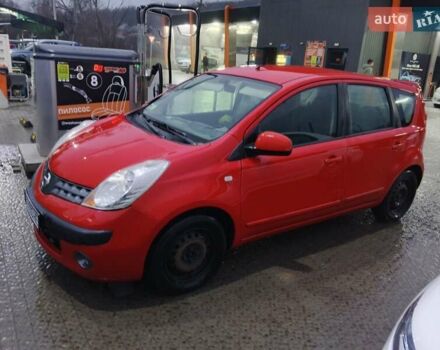 Червоний Ніссан Ноут, об'ємом двигуна 1.39 л та пробігом 258 тис. км за 4700 $, фото 1 на Automoto.ua