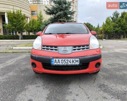 Красный Ниссан Ноут, объемом двигателя 1.6 л и пробегом 217 тыс. км за 4100 $, фото 1 на Automoto.ua