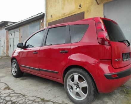 Красный Ниссан Ноут, объемом двигателя 1.4 л и пробегом 290 тыс. км за 1900 $, фото 1 на Automoto.ua