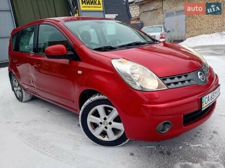 Красный Ниссан Ноут, объемом двигателя 1.6 л и пробегом 163 тыс. км за 4999 $, фото 1 на Automoto.ua