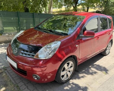 Красный Ниссан Ноут, объемом двигателя 1.6 л и пробегом 160 тыс. км за 5884 $, фото 1 на Automoto.ua