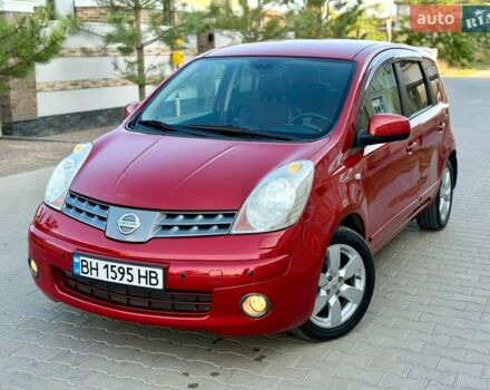 Красный Ниссан Ноут, объемом двигателя 1.6 л и пробегом 192 тыс. км за 6650 $, фото 1 на Automoto.ua