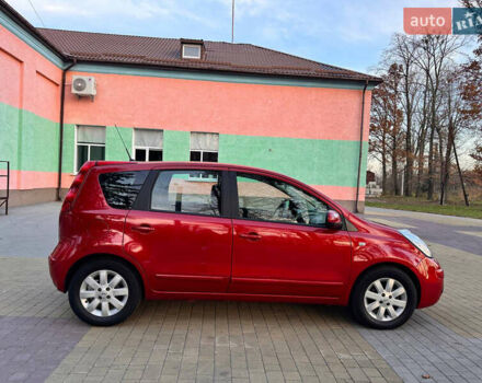 Красный Ниссан Ноут, объемом двигателя 1.6 л и пробегом 250 тыс. км за 6200 $, фото 1 на Automoto.ua
