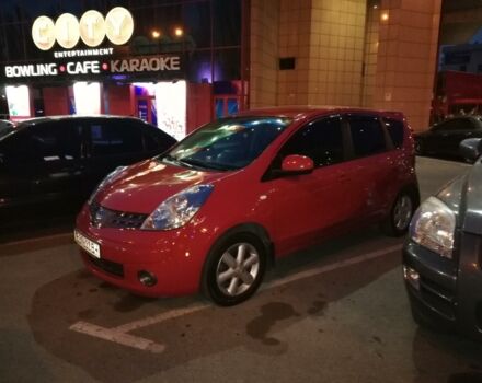 Червоний Ніссан Ноут, об'ємом двигуна 1.6 л та пробігом 89 тис. км за 8900 $, фото 1 на Automoto.ua