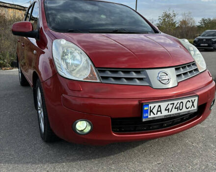 Ниссан Ноут 2008 в Киеве на Automoto.ua Красный Ниссан Ноут, объемом двигателя 1.6 л и пробегом 260 тыс. км за 5250 $, фото 1 на Automoto.ua