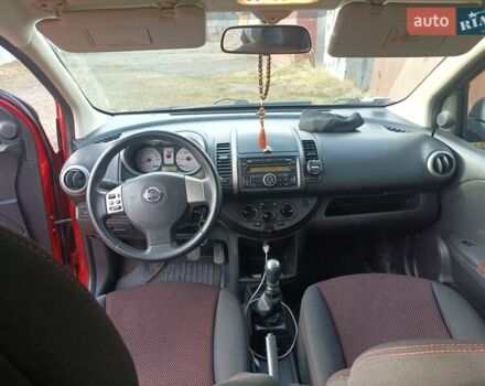 Красный Ниссан Ноут, объемом двигателя 1.5 л и пробегом 228 тыс. км за 4600 $, фото 1 на Automoto.ua