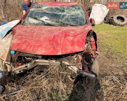 Красный Ниссан Ноут, объемом двигателя 1.6 л и пробегом 150 тыс. км за 1000 $, фото 1 на Automoto.ua