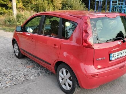 Ниссан Ноут 2008 в Харькове на Automoto.ua Красный Ниссан Ноут, объемом двигателя 1.4 л и пробегом 175 тыс. км за 5200 $, фото 1 на Automoto.ua