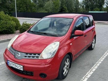 Красный Ниссан Ноут, объемом двигателя 1.4 л и пробегом 166 тыс. км за 3510 $, фото 1 на Automoto.ua