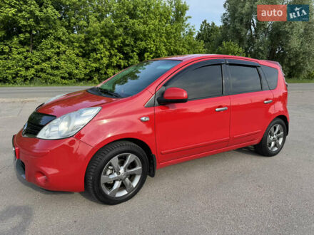 Ниссан Ноут 2010 в Кролевце на Automoto.ua Красный Ниссан Ноут, объемом двигателя 1.46 л и пробегом 198 тыс. км за 6950 $, фото 1 на Automoto.ua