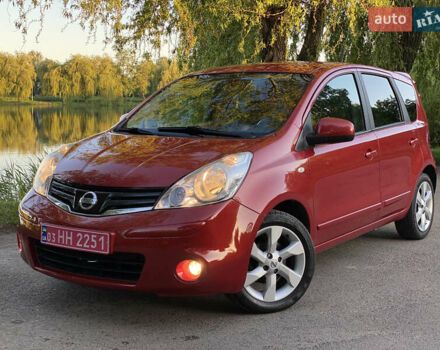 Красный Ниссан Ноут, объемом двигателя 1.6 л и пробегом 189 тыс. км за 8200 $, фото 1 на Automoto.ua