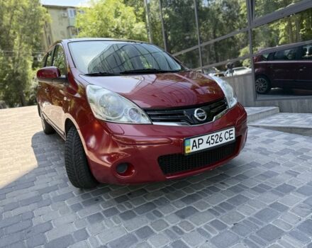 Красный Ниссан Ноут, объемом двигателя 1.4 л и пробегом 129 тыс. км за 5750 $, фото 1 на Automoto.ua