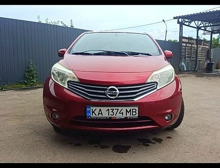 Ніссан Ноут 2012 у Баштанке на Automoto.ua Червоний Ніссан Ноут, об'ємом двигуна 1.2 л та пробігом 73 тис. км за 8000 $, фото 1 на Automoto.ua