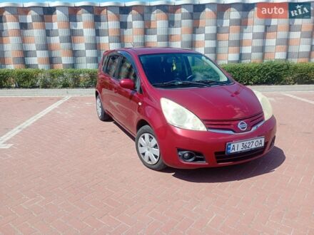 Красный Ниссан Ноут, объемом двигателя 1.5 л и пробегом 118 тыс. км за 7300 $, фото 1 на Automoto.ua