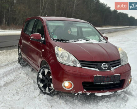 Червоний Ніссан Ноут, об'ємом двигуна 1.4 л та пробігом 190 тис. км за 5599 $, фото 1 на Automoto.ua