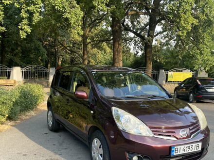 Ніссан Ноут 2012 у Полтаві на Automoto.ua Червоний Ніссан Ноут, об'ємом двигуна 1.5 л та пробігом 52 тис. км за 7700 $, фото 1 на Automoto.ua