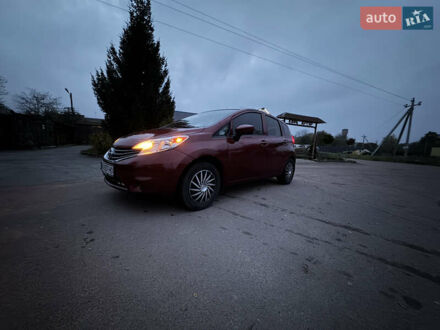 Красный Ниссан Ноут, объемом двигателя 1.6 л и пробегом 196 тыс. км за 6999 $, фото 1 на Automoto.ua