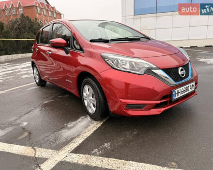 Красный Ниссан Ноут, объемом двигателя 1.2 л и пробегом 82 тыс. км за 11500 $, фото 1 на Automoto.ua