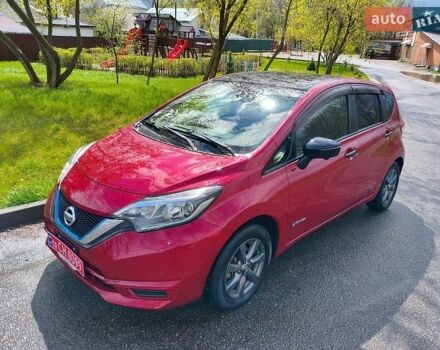 Красный Ниссан Ноут, объемом двигателя 1.2 л и пробегом 58 тыс. км за 11900 $, фото 1 на Automoto.ua