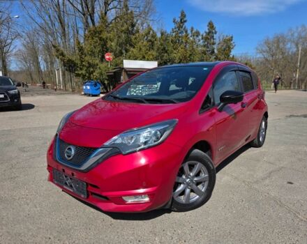 Красный Ниссан Ноут, объемом двигателя 1.2 л и пробегом 63 тыс. км за 13500 $, фото 1 на Automoto.ua