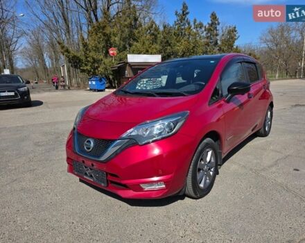 Красный Ниссан Ноут, объемом двигателя 1.2 л и пробегом 63 тыс. км за 13500 $, фото 1 на Automoto.ua