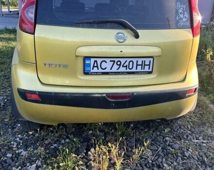 Желтый Ниссан Ноут, объемом двигателя 1.6 л и пробегом 232 тыс. км за 5000 $, фото 3 на Automoto.ua