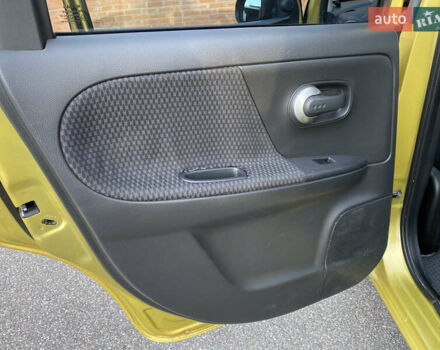 Ніссан Ноут 2006 у Києві на Automoto.ua Жовтий Ніссан Ноут, об'ємом двигуна 1.6 л та пробігом 232 тис. км за 5400 $, фото 25 на Automoto.ua