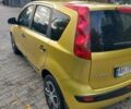 Желтый Ниссан Ноут, объемом двигателя 1.39 л и пробегом 375 тыс. км за 4500 $, фото 4 на Automoto.ua