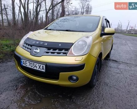 Желтый Ниссан Ноут, объемом двигателя 1.39 л и пробегом 232 тыс. км за 4300 $, фото 3 на Automoto.ua