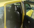 Жовтий Ніссан Ноут, об'ємом двигуна 1.6 л та пробігом 197 тис. км за 5500 $, фото 7 на Automoto.ua
