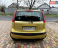 Желтый Ниссан Ноут, объемом двигателя 1.6 л и пробегом 113 тыс. км за 6700 $, фото 2 на Automoto.ua