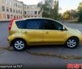 Желтый Ниссан Ноут, объемом двигателя 1.6 л и пробегом 247 тыс. км за 4800 $, фото 2 на Automoto.ua