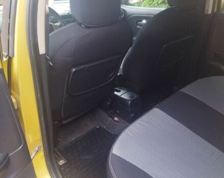 Желтый Ниссан Ноут, объемом двигателя 1.4 л и пробегом 272 тыс. км за 4200 $, фото 3 на Automoto.ua