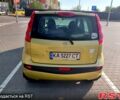 Желтый Ниссан Ноут, объемом двигателя 1.6 л и пробегом 297 тыс. км за 5600 $, фото 2 на Automoto.ua