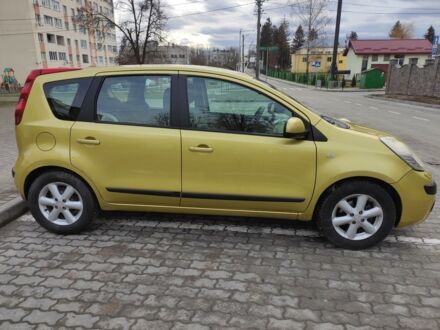 Жовтий Ніссан Ноут, об'ємом двигуна 1.4 л та пробігом 216 тис. км за 5200 $, фото 1 на Automoto.ua