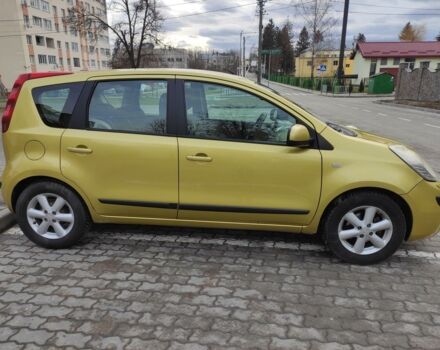 Жовтий Ніссан Ноут, об'ємом двигуна 1.4 л та пробігом 216 тис. км за 5200 $, фото 1 на Automoto.ua