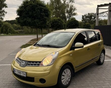 Жовтий Ніссан Ноут, об'ємом двигуна 1.6 л та пробігом 194 тис. км за 5187 $, фото 1 на Automoto.ua