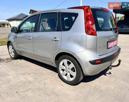 Серый Ниссан Ноут, объемом двигателя 1.6 л и пробегом 200 тыс. км за 5200 $, фото 4 на Automoto.ua