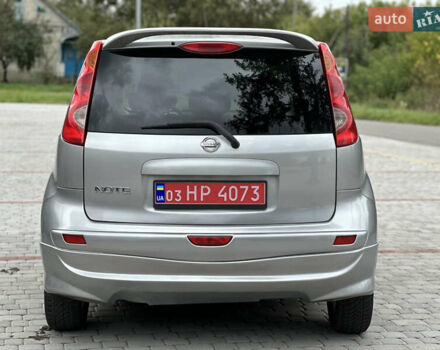 Серый Ниссан Ноут, объемом двигателя 1.6 л и пробегом 186 тыс. км за 6650 $, фото 6 на Automoto.ua