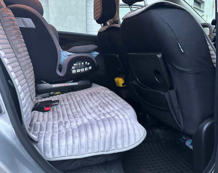 Серый Ниссан Ноут, объемом двигателя 1.6 л и пробегом 142 тыс. км за 6800 $, фото 9 на Automoto.ua