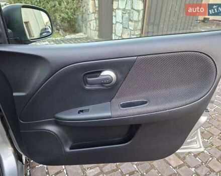 Сірий Ніссан Ноут, об'ємом двигуна 1.6 л та пробігом 224 тис. км за 6800 $, фото 18 на Automoto.ua