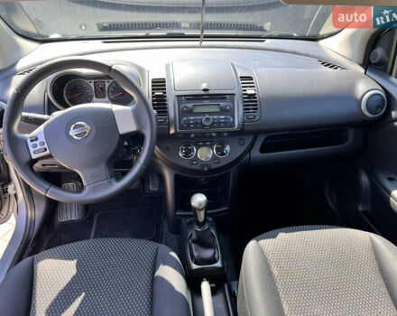 Серый Ниссан Ноут, объемом двигателя 1.6 л и пробегом 200 тыс. км за 5200 $, фото 11 на Automoto.ua