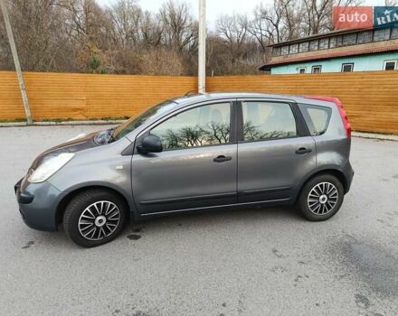 Серый Ниссан Ноут, объемом двигателя 1.4 л и пробегом 218 тыс. км за 4500 $, фото 3 на Automoto.ua