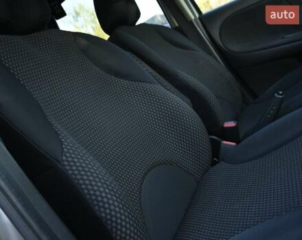 Сірий Ніссан Ноут, об'ємом двигуна 1.6 л та пробігом 198 тис. км за 5150 $, фото 29 на Automoto.ua