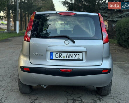 Сірий Ніссан Ноут, об'ємом двигуна 1.39 л та пробігом 178 тис. км за 5150 $, фото 7 на Automoto.ua