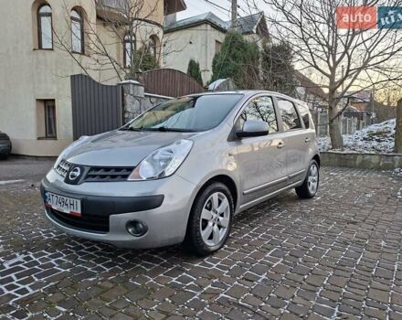 Сірий Ніссан Ноут, об'ємом двигуна 1.6 л та пробігом 224 тис. км за 6800 $, фото 1 на Automoto.ua