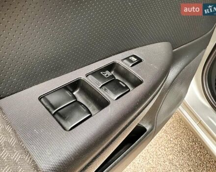 Серый Ниссан Ноут, объемом двигателя 1.4 л и пробегом 208 тыс. км за 5000 $, фото 25 на Automoto.ua